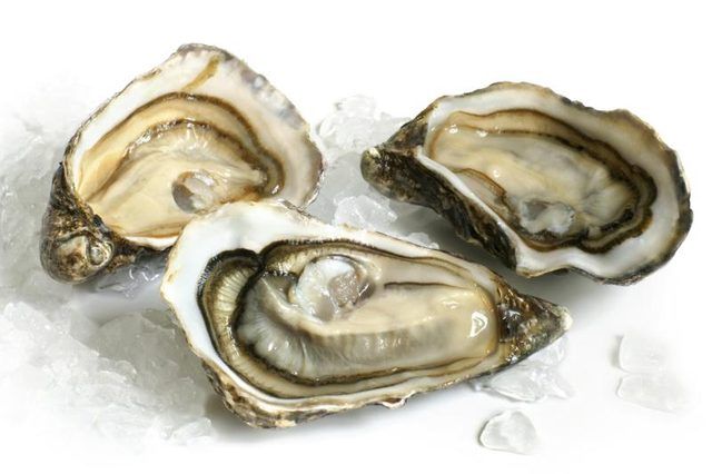 Les huîtres peuvent être consommés crus ou cuits à augmenter les niveaux de zinc.
