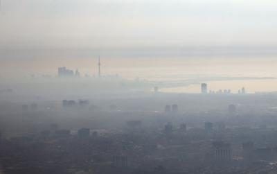 La pollution atmosphérique est une source de smog.