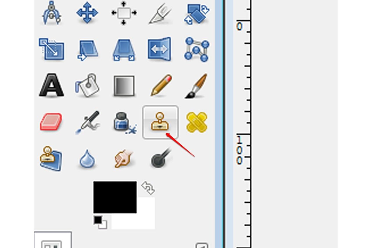 La boîte à outils de GIMP, avec l'outil Clone souligné.