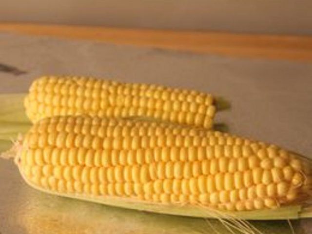 Comment faire cuire Délicieux et Moist Épis de maïs dans votre four