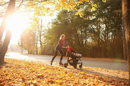 Marcher avec votre bébé est une excellente forme d'exercice