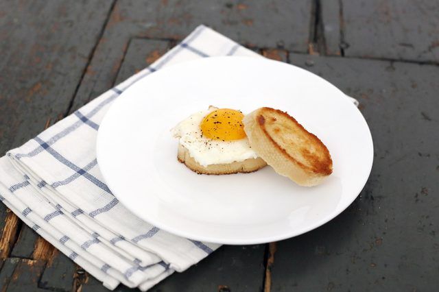 Le Sandwich Classique Fried Egg-
