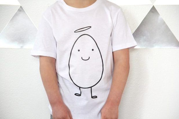 Dites bonjour à votre enfant's new favorite shirt.