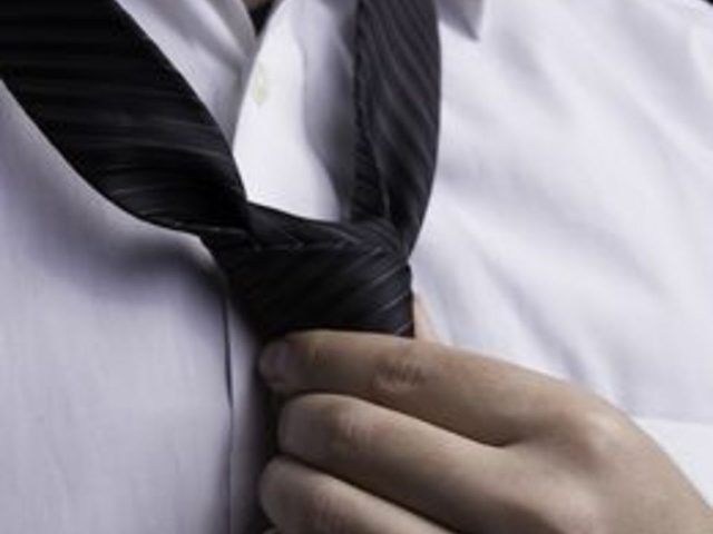 Comment porter correctement un Clip Tie