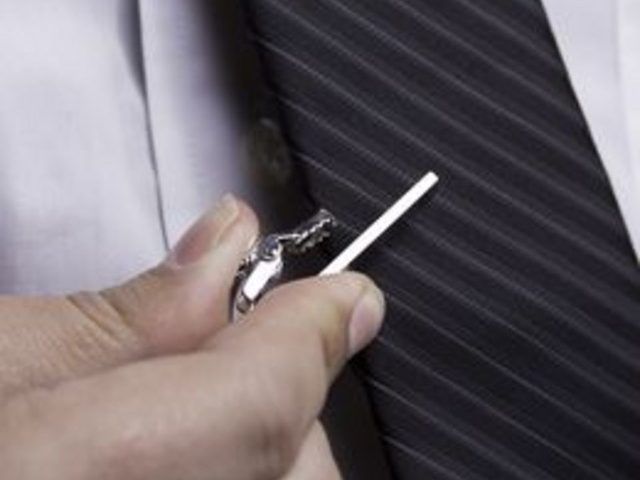 Comment porter correctement un Clip Tie