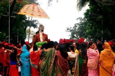Un cortège de mariage Dans Mumbai, Inde