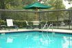 Clôtures autour des piscines offrent une sécurité et une diminution de la responsabilité du propriétaire de la propriété.