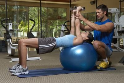 Un préparateur physique peut vous aider à intégrer une routine de formation qui's right for you.