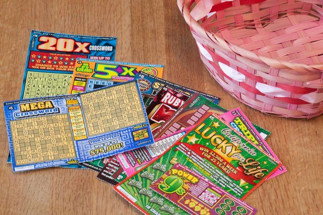 Comment faire un Scratch Off Lottery Ticket panier-cadeau