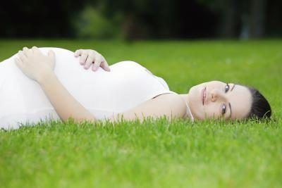 Les femmes enceintes éprouvent généralement l'insomnie au long de leur grossesse.