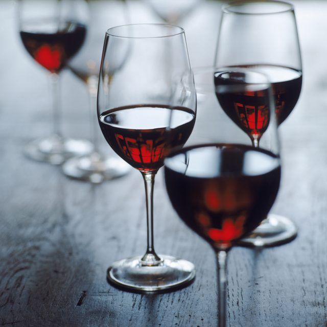 Expérimenter est la meilleure façon de trouver votre vin rouge préféré.